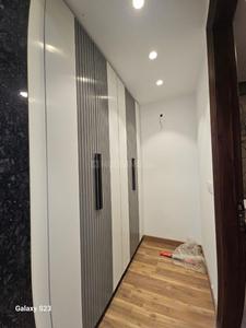 Bedroom Image of 2800 Sq.ft 4 BHK Builder Floor for sale in Mansarover Garden New Delhi for Rs. 50000000