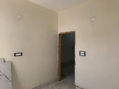 Bedroom Image of 750 Sq.ft 2 BHK Builder Floor for sale in DLF Ankur Vihar Ghaziabad for Rs. 2430320