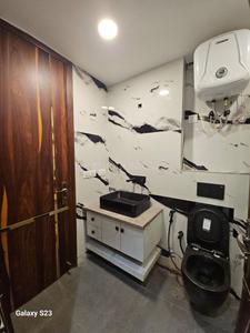 Bedroom Image of 2800 Sq.ft 4 BHK Builder Floor for sale in Mansarover Garden New Delhi for Rs. 50000000