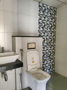 Common Bathroom Image of 1100 Sq.ft 2 BHK Apartment / Flat for sale in Prestige Siesta, Mulund West Mumbai for Rs. 30000000