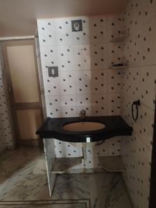 Bathroom Image of 900 Sq.ft 1 RK Independent House for rent in Nizampura Vadodara for Rs. 12000