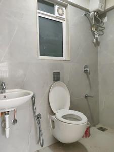 Common Bathroom Image of 620 Sq.ft 2 BHK Apartment / Flat for rent in Swastik Platinum, Vikhroli East Mumbai for Rs. 55000
