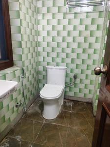 Bathroom Image of 1965 Sq.ft 3 BHK Independent House for rent in Sector 4 Gurgaon for Rs. 33000