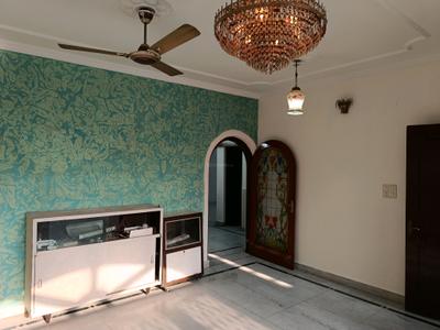 Living Room Image of 1500 Sq.ft 3 BHK Apartment / Flat for rent in DDA Flats Sarita Vihar by Delhi Development Authority, Sarita Vihar New Delhi for Rs. 51500