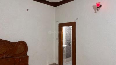 Bedroom Image of 1800 Sq.ft 3.5 BHK Builder Floor for rent in Ayodhya Bypass Bhopal for Rs. 21000