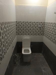 Bathroom Image of 200 Sq.ft 1 RK Independent House for rent in Karni Vihar Jaipur for Rs. 10000