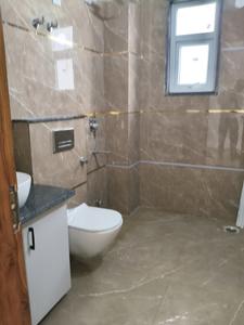 Common Bathroom Image of 1342 Sq.ft 3 BHK Apartment / Flat for sale in Mittal Cosmos Executive Apartment, Palam Vihar Gurgaon for Rs. 15000000