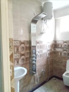 Bathroom Image of 1000 Sq.ft 2 BHK Builder Floor for rent in New Tippasandra Bengaluru for Rs. 40000