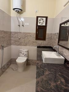 Bathroom Image of 5800 Sq.ft 10 BHK Independent House for sale in New Friends Colony New Delhi for Rs. 162500000