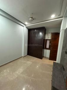 Bedroom Image of 900 Sq.ft 3 BHK Builder Floor for rent in Pitampura New Delhi for Rs. 40000