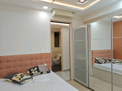 Bedroom Image of 750 Sq.ft 2 BHK Apartment / Flat for sale in Lodha New Cuffe Parade Lodha Gardenia, Sion Mumbai for Rs. 27000000