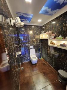 Bathroom Image of 5305 Sq.ft 4 BHK Apartment / Flat for sale in Urbana New Towers, East Kolkata Township Kolkata for Rs. 152000000