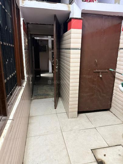 Barra World Bank, Barra Balcony 1