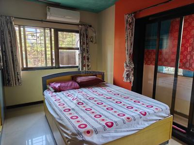 Bedroom Image of Private bedroom Sharing in a 3 bhk for Male  in Prabhadevi, Mumbai