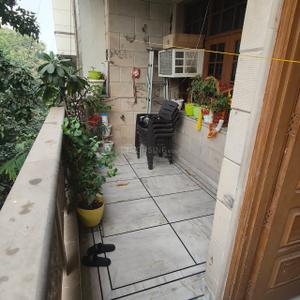 Balcony Image of 1440 Sq.ft 3 BHK Builder Floor for sale in Mukherjee Nagar New Delhi for Rs. 17000000