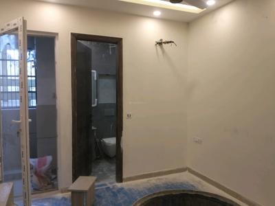 Bedroom Image of 1200 Sq.ft 3 BHK Builder Floor for sale in Vikaspuri New Delhi for Rs. 21000000