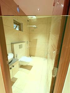 Bathroom Image of 2500 Sq.ft 4 BHK Independent House for sale in Aluva Kochi for Rs. 13000000