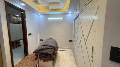 Bedroom Image of 1230 Sq.ft 3 BHK Apartment / Flat for sale in Sector 5 Rohini New Delhi for Rs. 13000000
