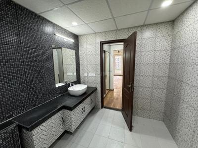 Bathroom Image of 2538 Sq.ft 3.5 BHK Apartment / Flat for sale in The 3C Lotus Panache Island Phase 1, Sector 110 Noida for Rs. 30000000
