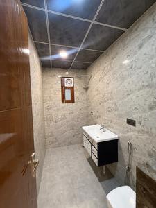 Bathroom Image of 1600 Sq.ft 3 BHK Builder Floor for sale in Pratap Vihar Ghaziabad for Rs. 11000000