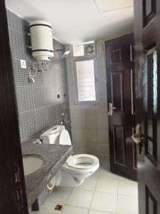 Image of 1779 Sq.ft 3 BHK Apartment / Flat for rent in The 3C Lotus Boulevard, Sector 100, Noida for Rs. 47000