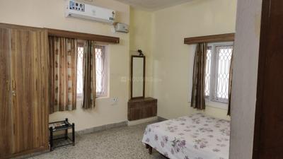 Bedroom Image of 2000 Sq.ft 3 BHK Builder Floor for rent in Begumpet Hyderabad for Rs. 50000