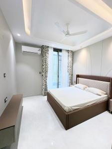 Bedroom Image of 2500 Sq.ft 4 BHK Builder Floor for sale in BPTP Eden Estate, Sector 81 Faridabad for Rs. 37500000