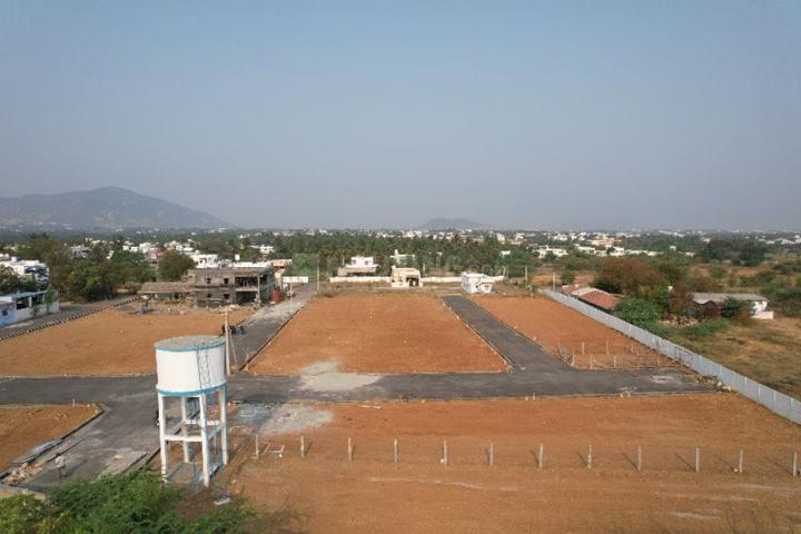 Karamadai Main Image 1