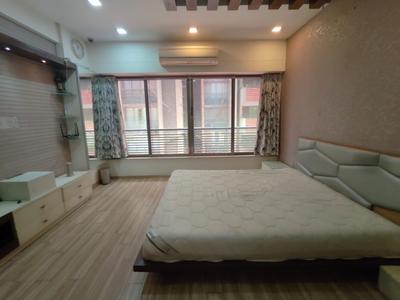 Bedroom Image of 3850 Sq.ft 4 BHK Apartment / Flat for sale in Ambawadi Ahmedabad for Rs. 32000000