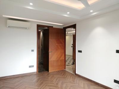 Bedroom Image of 3150 Sq.ft 4 BHK Builder Floor for sale in Sector 14 Faridabad for Rs. 40000000
