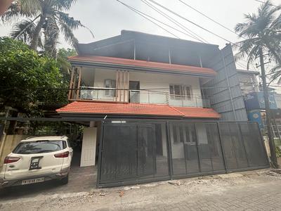 Image of Grand gardens in Vyttila, Ernakulam