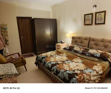 Bedroom Image of 1600 Sq.ft 3 BHK Builder Floor for rent in RWA Jasola Pocket 1, Jasola New Delhi for Rs. 130000