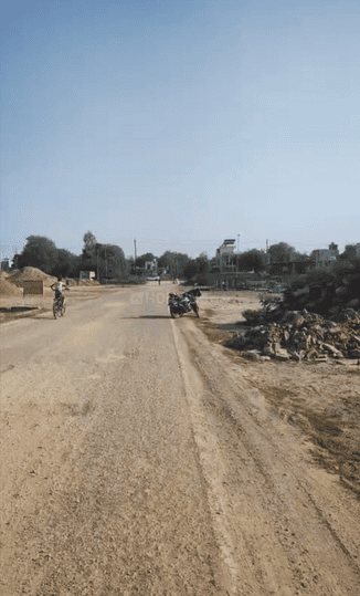 Bada Lalpur Main Image 1
