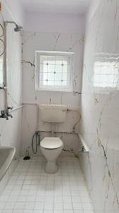 Image of 800 Sq.ft 2 BHK Apartment / Flat for rent in Ram Bhuvan, Khar West, Mumbai for Rs. 140000
