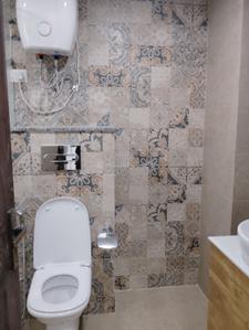 Bathroom Image of 2650 Sq.ft 3 BHK Apartment / Flat for rent in MI Retreat Centre Phase I, Arjunganj Lucknow for Rs. 50000