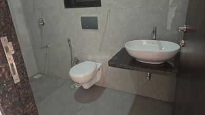 Image of 950 Sq.ft 2 BHK Apartment / Flat for sale in MJ Shah Arihant Towers, Lower Parel, Mumbai for Rs. 35000000