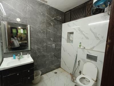 Bathroom Image of Suri Homes in South Extension II, New Delhi
