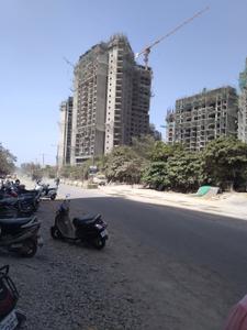 Image of 900 Sq.ft 2 BHK Apartment / Flat for sale in Amanora Adreno Towers, Hadapsar, Pune for Rs. 16000000