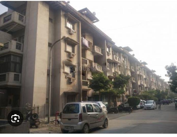 Shipra Windsor And Nova Society Main Image 1