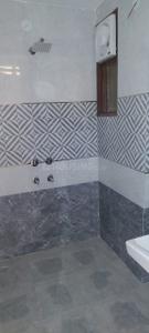 Bathroom Image of 900 Sq.ft 3 BHK Builder Floor for sale in Palam New Delhi for Rs. 7100000