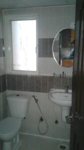 Bathroom Image of 1147 Sq.ft 2 BHK Apartment / Flat for rent in JM Orchid, Sector 76 Noida for Rs. 32000