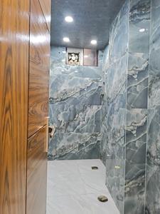 Common Bathroom Image of 1350 Sq.ft 3 BHK Builder Floor for sale in Indirapuram Ghaziabad for Rs. 12500000