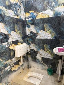 Bathroom Image of 1530 Sq.ft 2 BHK Independent House for rent in Jaipuria Agra for Rs. 12500