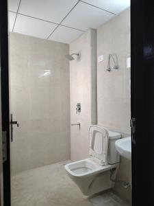 Common Bathroom Image of 1137 Sq.ft 2 BHK Apartment / Flat for rent in Eldeco The Greens, Sector 150 Noida for Rs. 25000