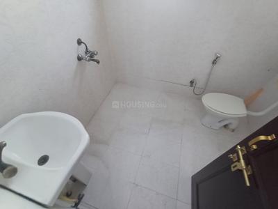 Image of 1600 Sq.ft 3 BHK Apartment / Flat for rent in Hazratganj, Lucknow for Rs. 28000