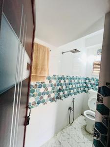 Bathroom Image of 950 Sq.ft 2 BHK Apartment / Flat for sale in Airport Gate no. 1 Kolkata for Rs. 4500000