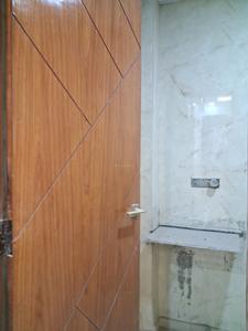 Common Bathroom Image of 950 Sq.ft 2 BHK Apartment / Flat for sale in Capital Hometech Homes, Sector 73 Noida for Rs. 3200000