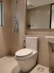 Common Bathroom Image of 835 Sq.ft 2 BHK Apartment / Flat for rent in One Hiranandani Park, Thane West Thane for Rs. 49000