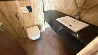 Bathroom Image of 1128 Sq.ft 2 BHK Apartment / Flat for sale in Lodha Sterling, Thane West Thane for Rs. 19200000