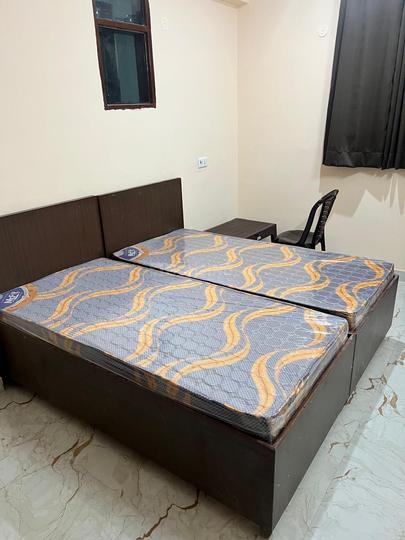 Bedroom Image of Rajbala pg  in Sector 69, Gurgaon